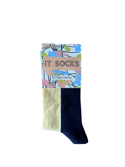 Three colors patterned socks