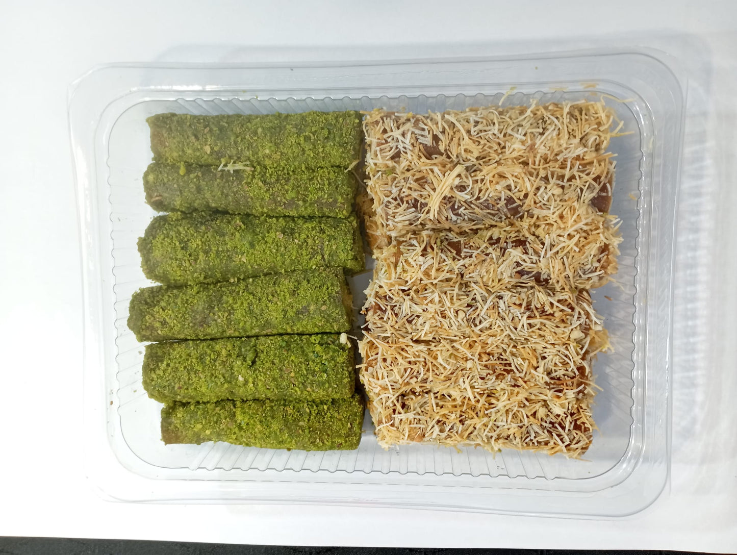 Kadayif - Pistachios Mix Pestil Roll